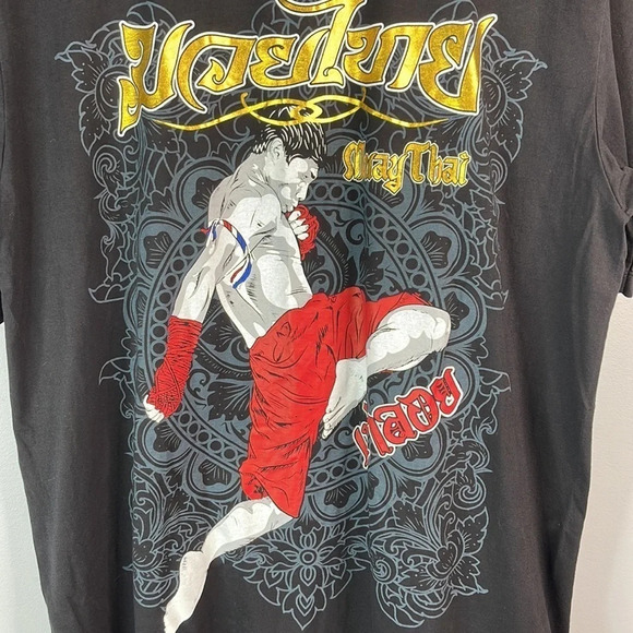 MARTIAL ARTS Born To Be Muay Thai Mens Black Graphic Crewneck T-Shirt Gold XXL - Picture 3 of 11